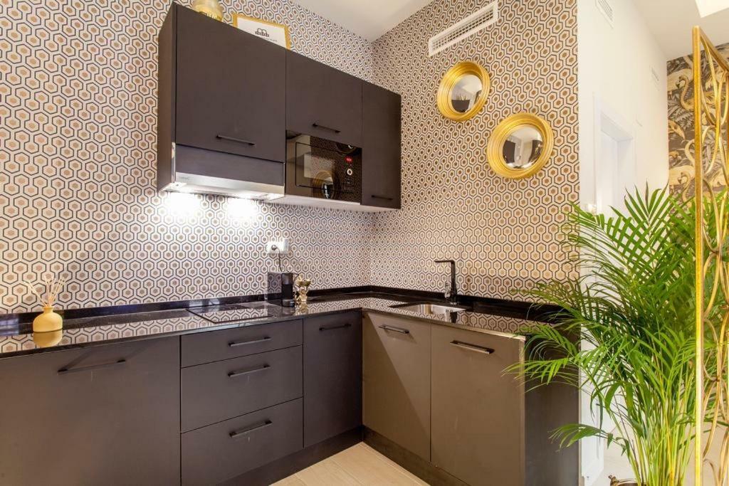 Mediterranean Flats Plaza Redonda Valensiya Dış mekan fotoğraf